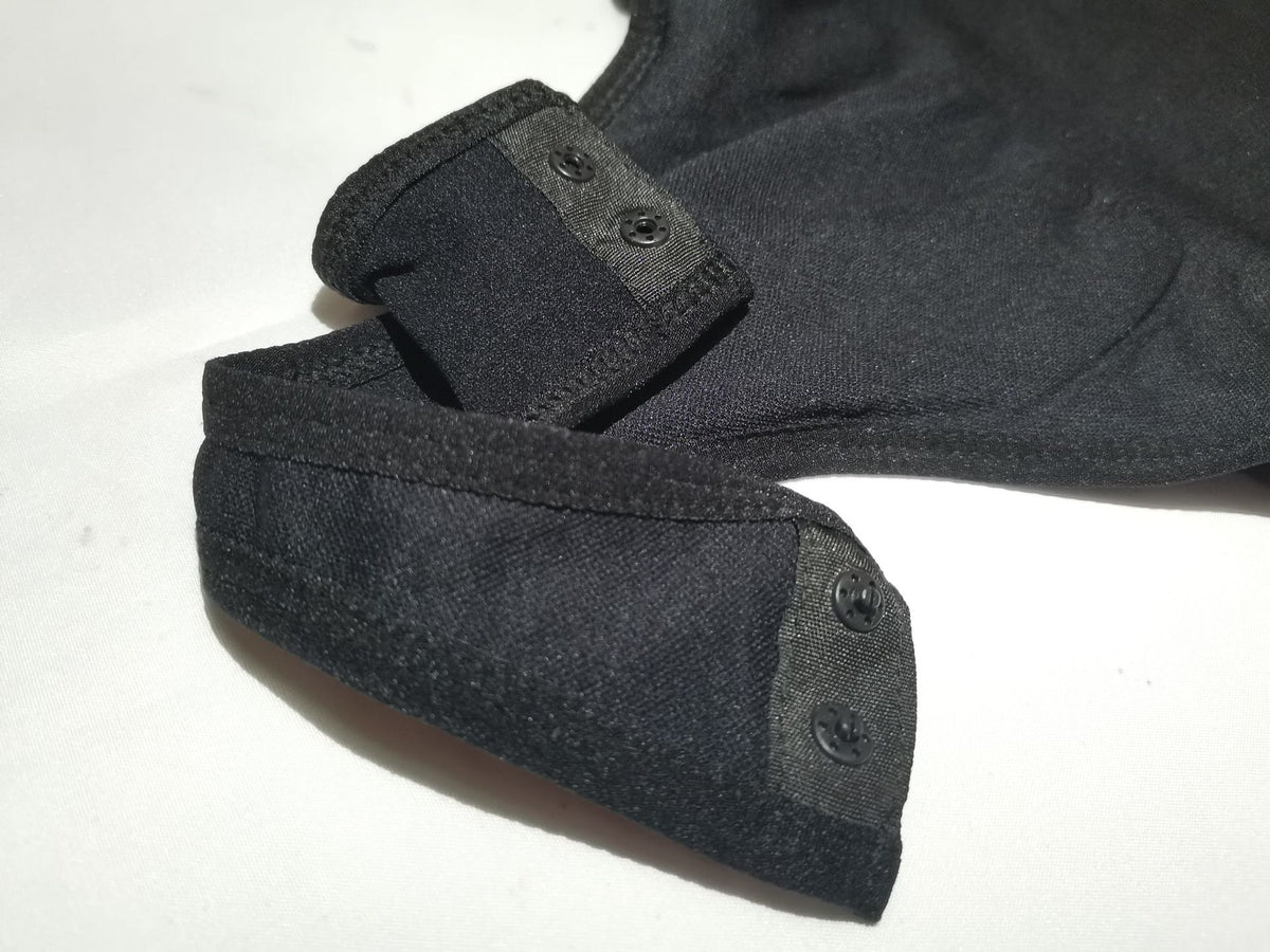 Short Sleeve Square Neck Thong Bodysuit, double snap closure close-up